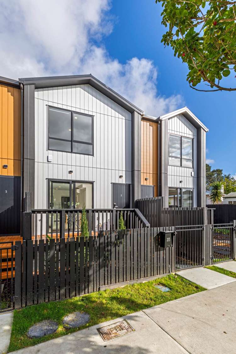 2/3 Beach Road Te Atatu Peninsula_14