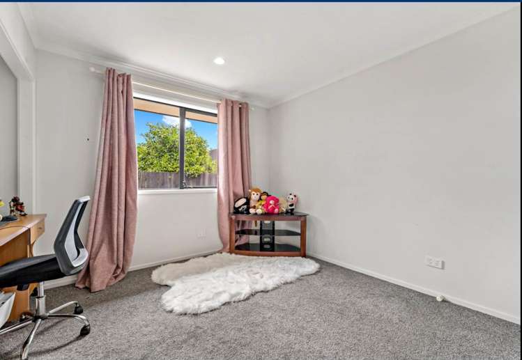 14A Sutton Crescent Papakura_15