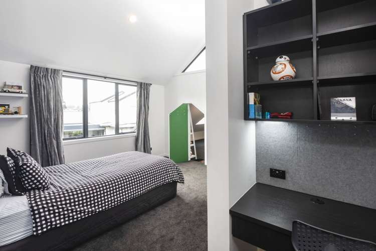 65 Waterstock Way Parklands_22