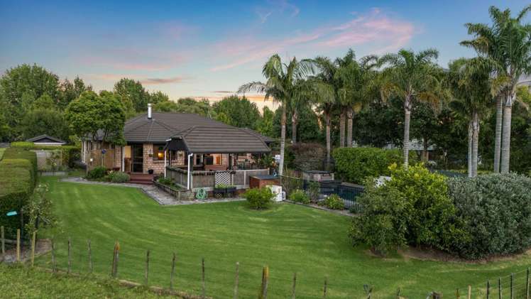 16 Lynwood Grove Dairy Flat_39