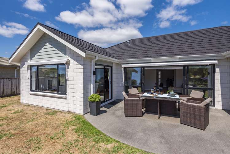 176 Milne Drive Paraparaumu_6