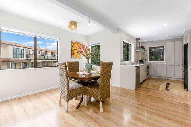  18 Langwell Place Papakōwhai_2
