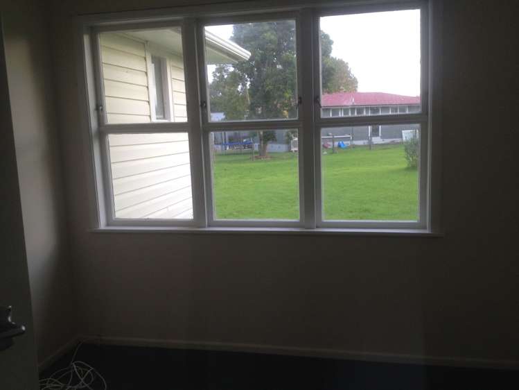 6 Derrett Place Mangere Bridge_12