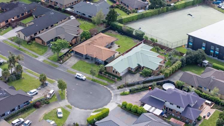 17 Burgundy Court Rototuna_36