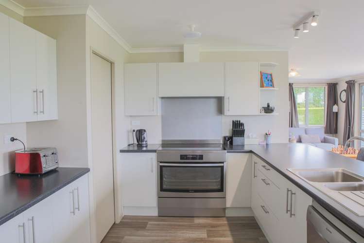 166 Wilcox Road Seaward Bush_11