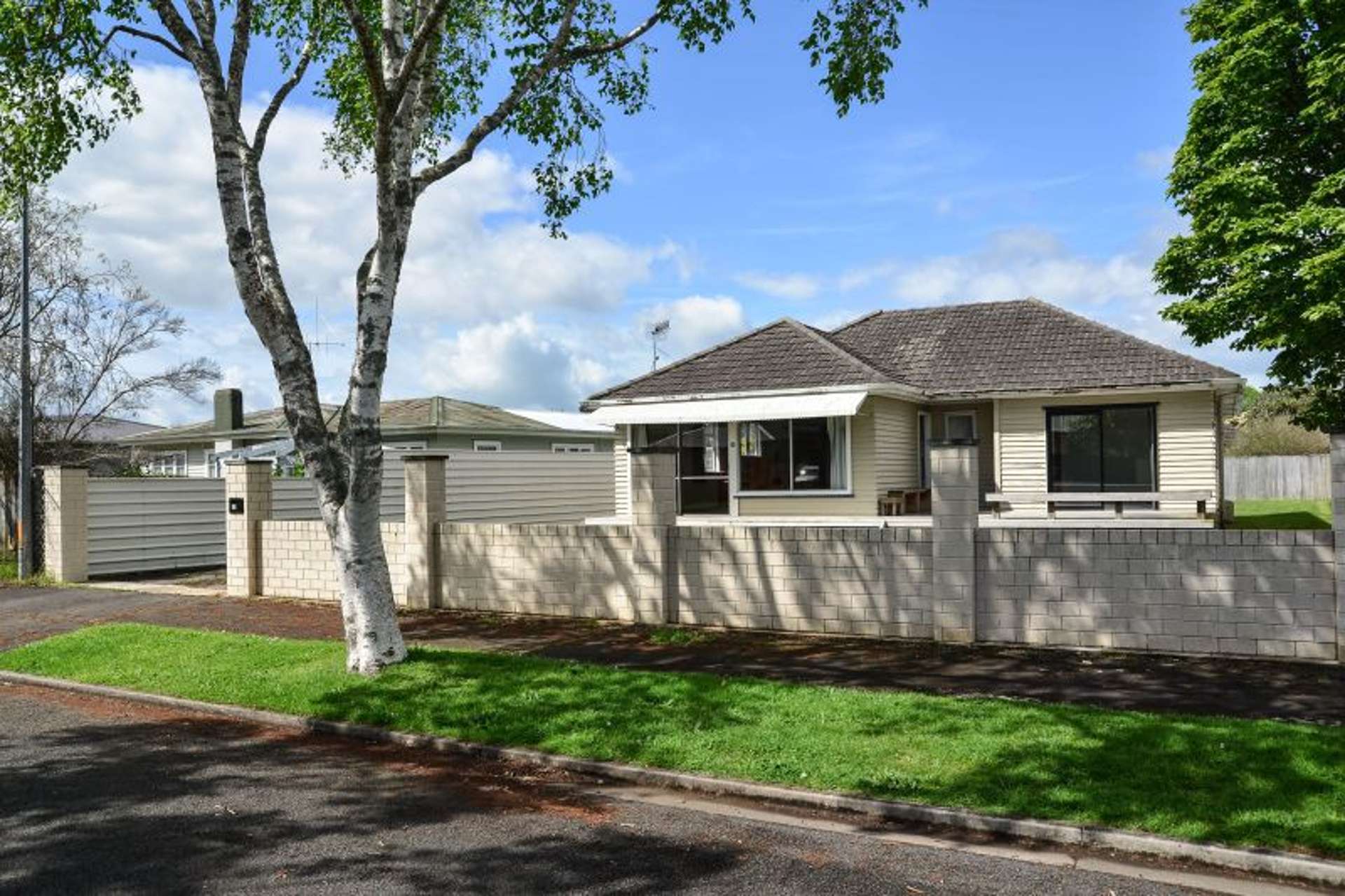 42 Montgomery Crescent Bader_0