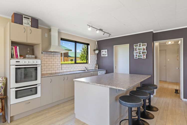 33 Manukau Road Raglan_15