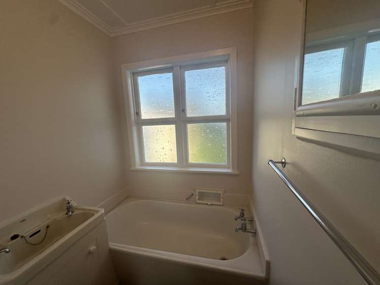 6 Lodge Ave Mount Maunganui_21