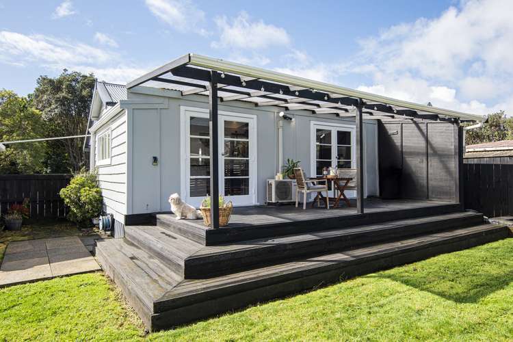 71 Great North Road Kamo_11