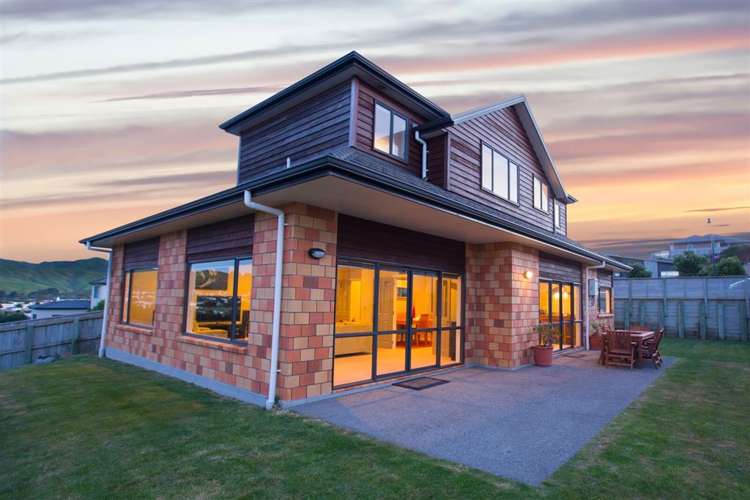 25 Tongariro Drive Aotea_8