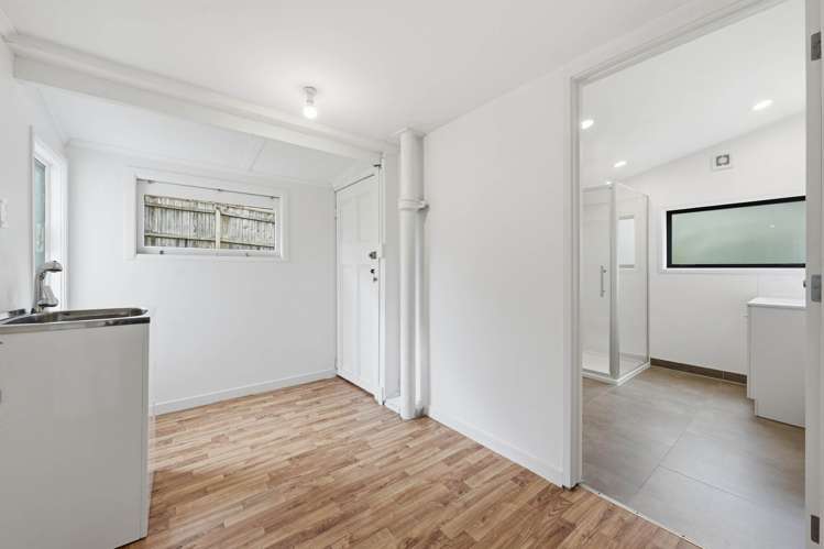 24 Inglis Street Birkenhead_13