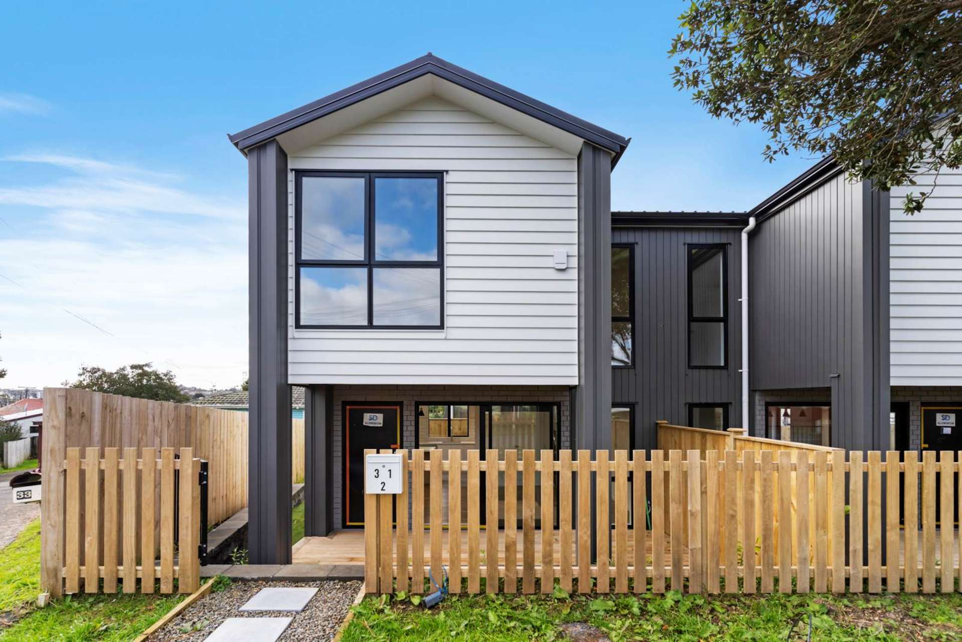 2/31 Reid Road New Lynn_0