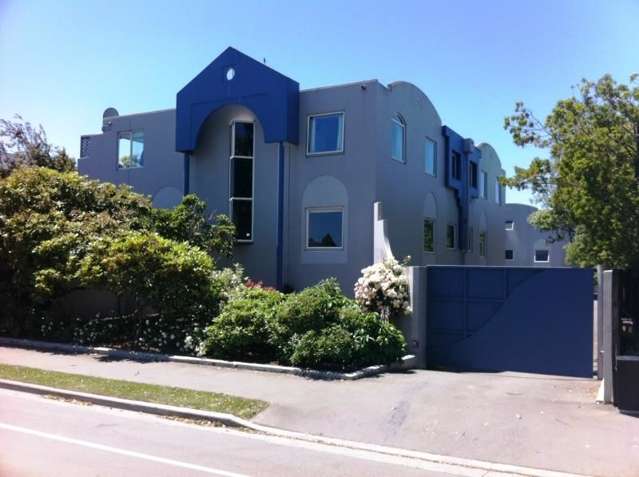 2/102 Rossall Street Merivale_1