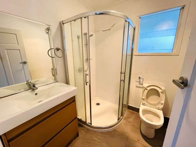 70 Woodward Road Mount Albert_10