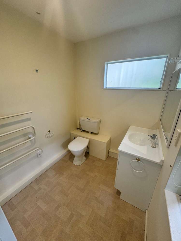 B/108 Messines Road Karori_17