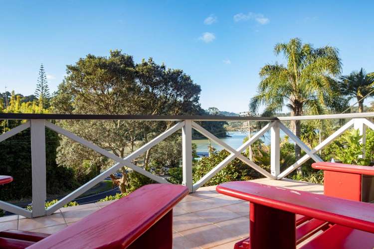 233 Victory Road Laingholm_18