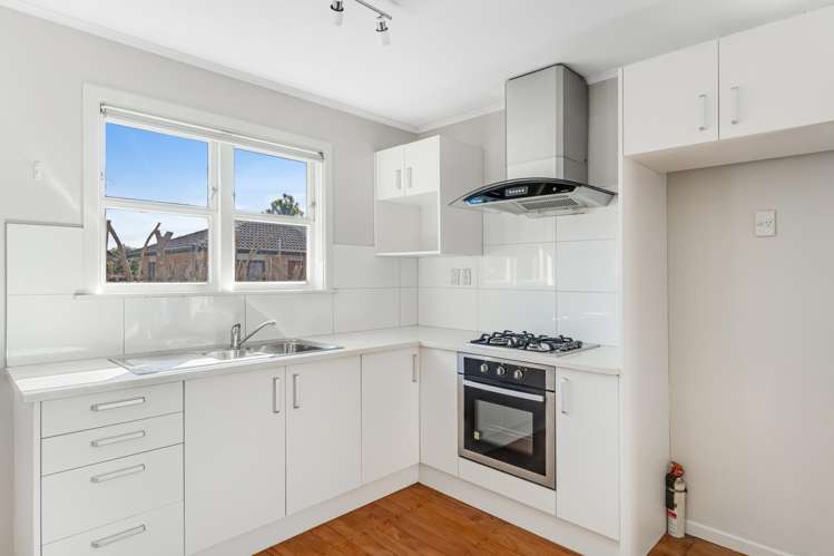 2 Dampier Street Avondale_0