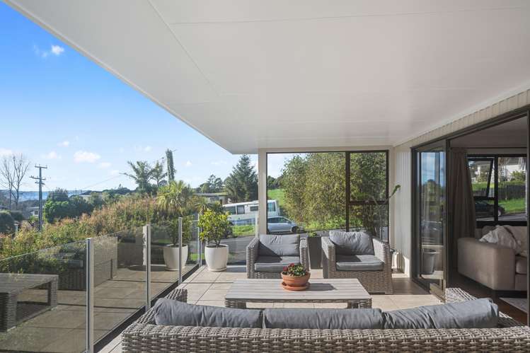 53 Okura River Road Okura_24