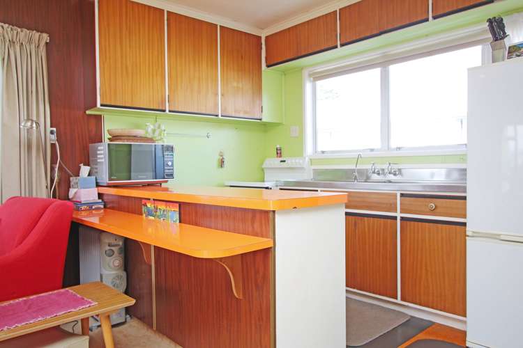 109 Charleston Avenue Whangamata_5