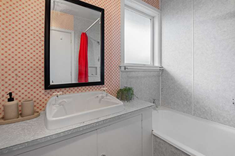 30 Ontario Place Wainoni_18