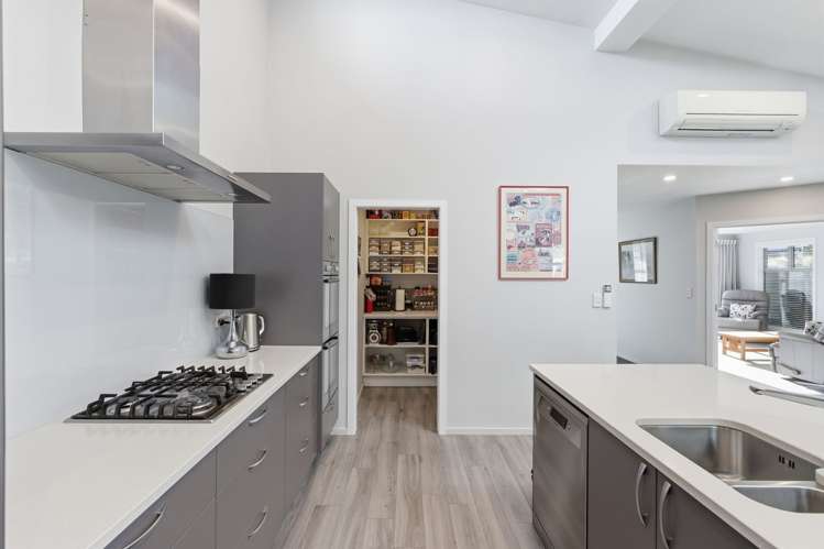 5 Guardsman Place_4