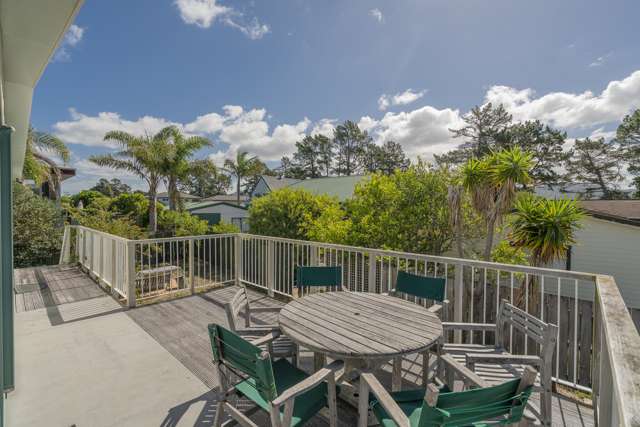 8 Dunlop Drive Pauanui_2