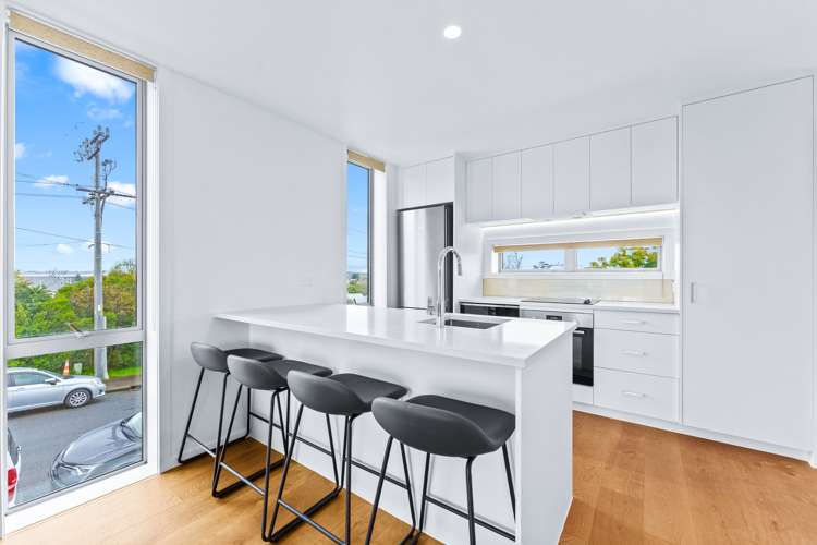 75 Helen Jenepher Lane Mount Wellington_3