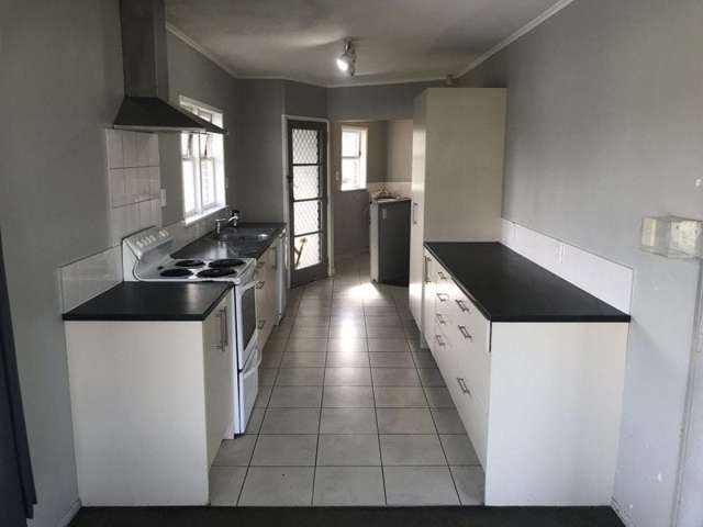 5 Plumley Crescent Mangere_2