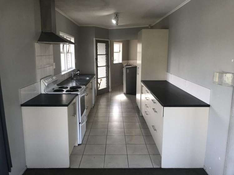 5 Plumley Crescent Mangere_2