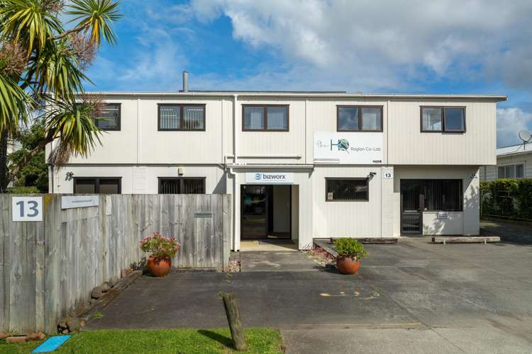 13 Wallis Street Raglan_1