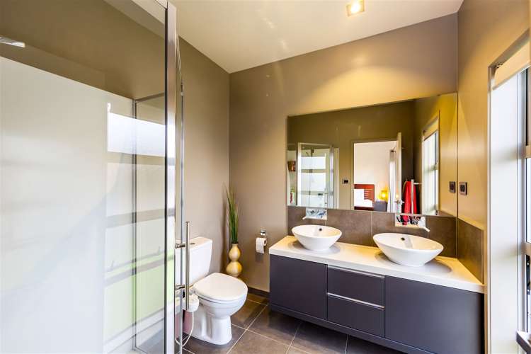 16 Canyon Drive Oteha_10