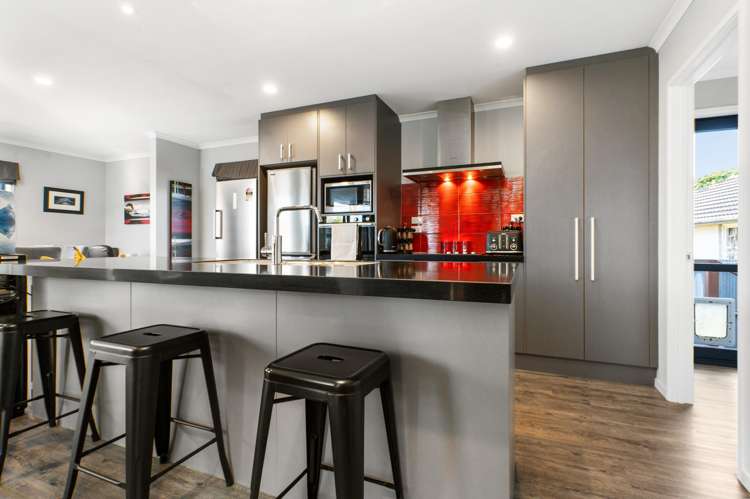 14 Farnborough Street Aranui_5