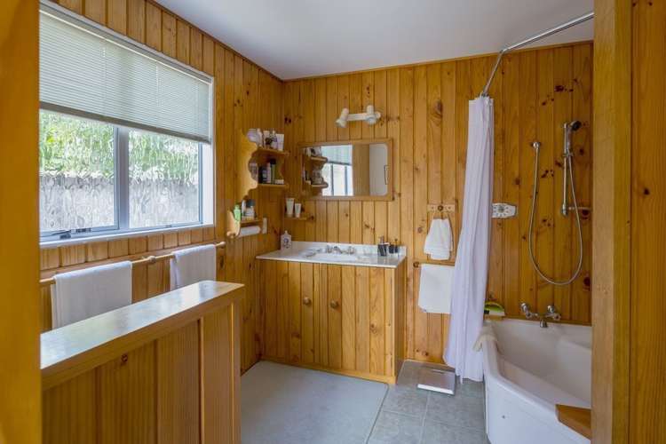 10 Titoki Road Waikanae Beach_13