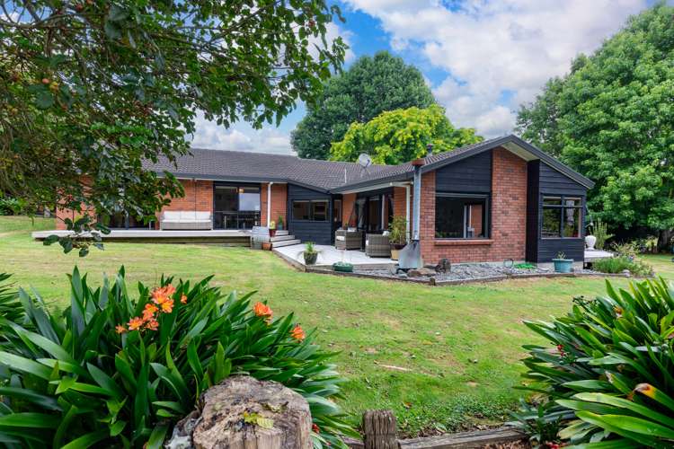 572 Pinnacle Hill Road Bombay_1