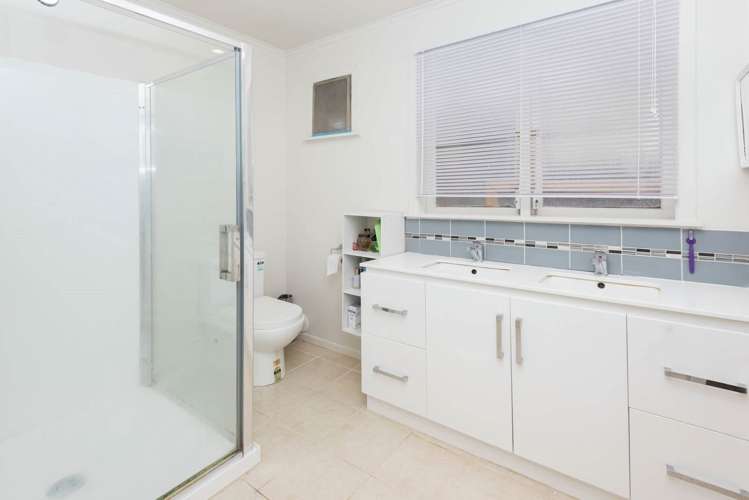 8 Evelyn Road Cockle Bay_14