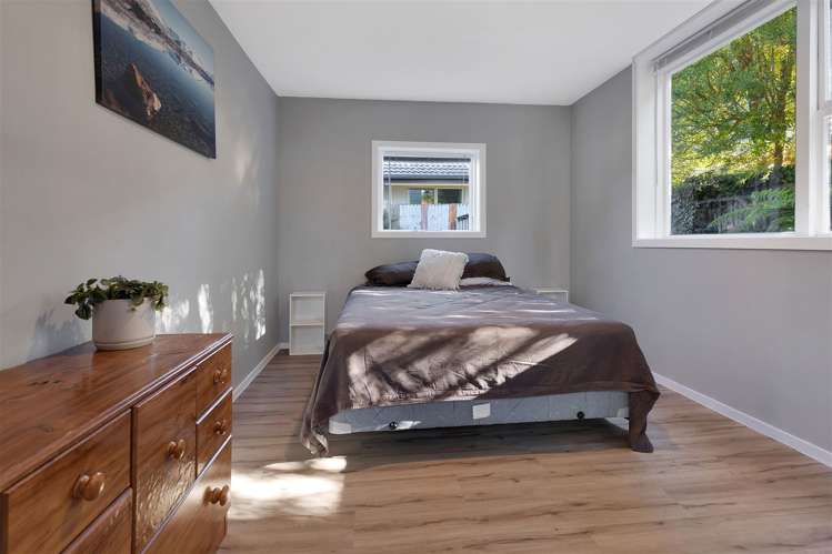 63 Batten Grove The Pines Beach_12