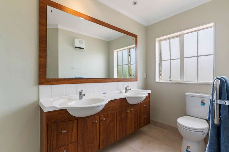 32 Coachman Drive Flat Bush_21