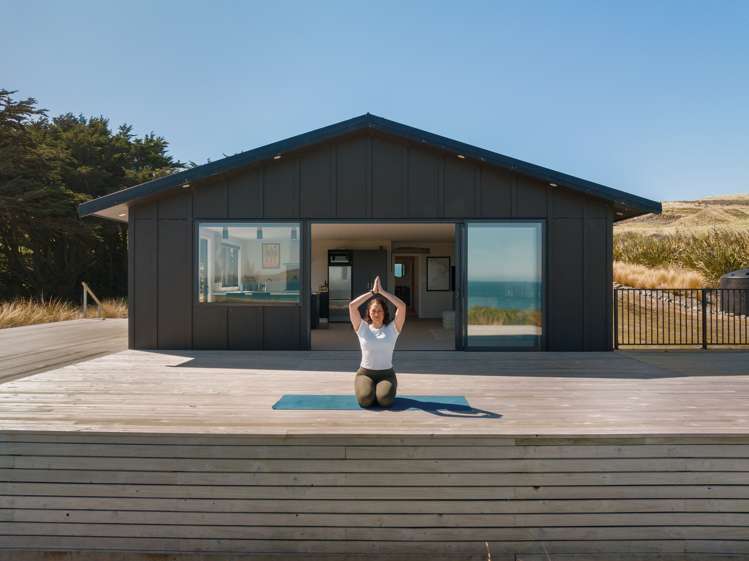 77 Tihaka Beach Road Riverton & Surrounds_34