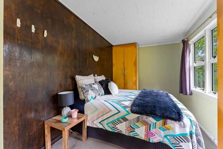 10 Hobbs Road Matakatia_16