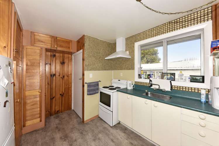 172 Shortland Street Aranui_7