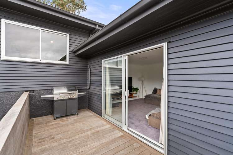 11 Cavendish Square Strathmore Park_15