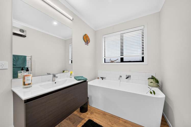 16 Austin Reid Avenue Carterton_14