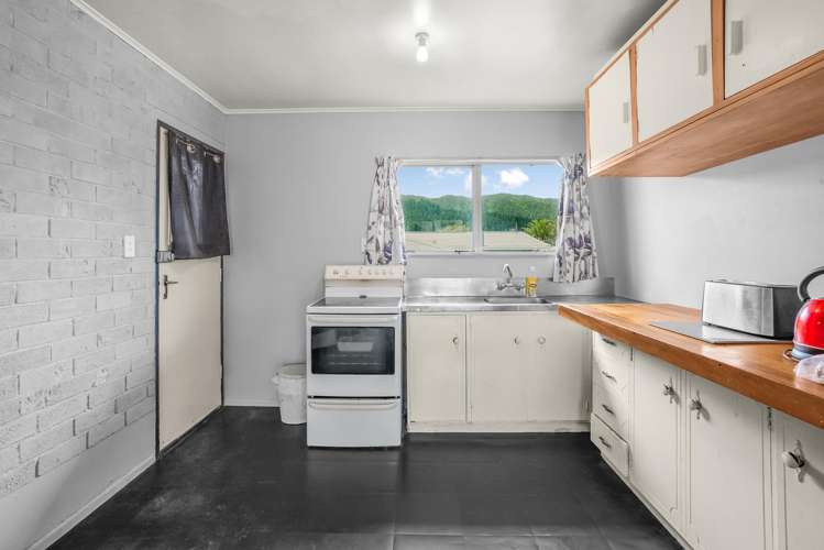 19A Kendal Grove Wainuiomata_8