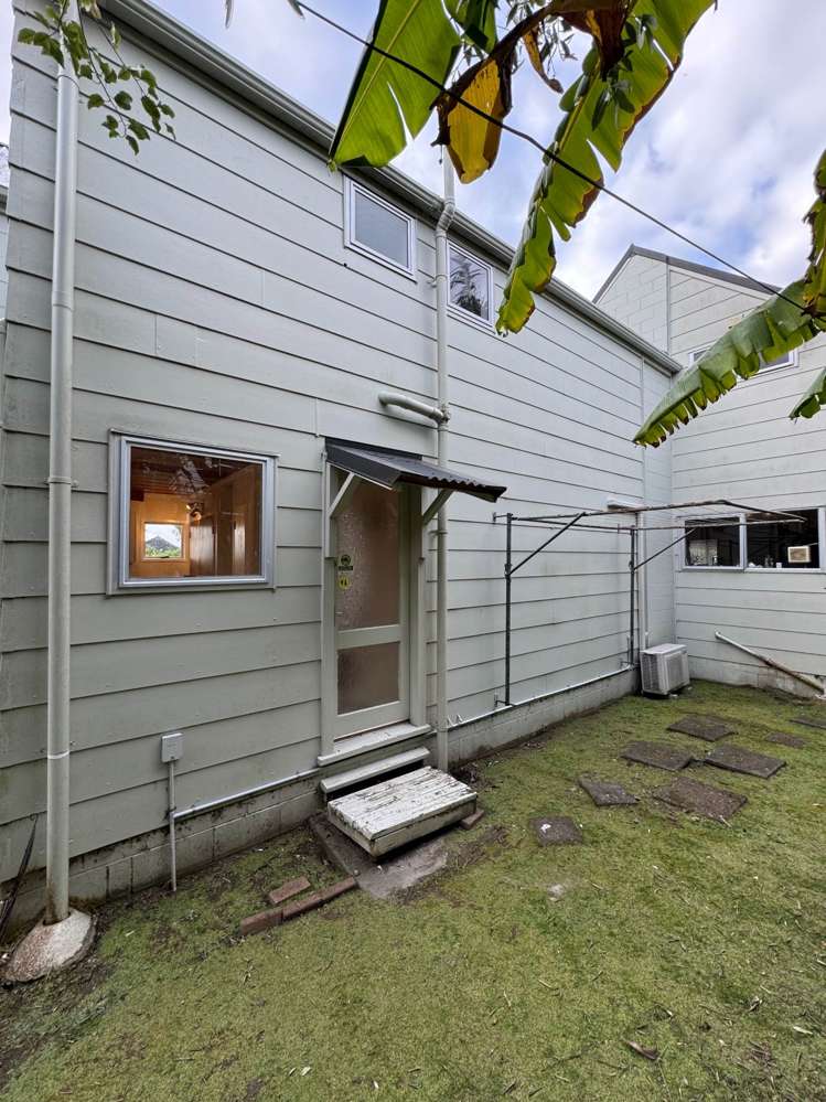 2/42 Fir Street Waterview_11