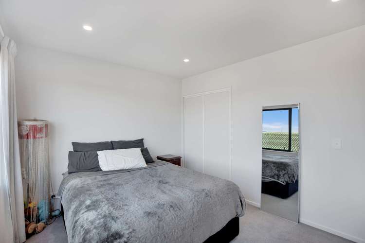 2/9 Marcroft Street Woolston_12