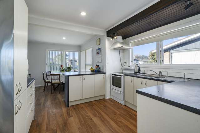 74 Donovan Road Paraparaumu Beach_2