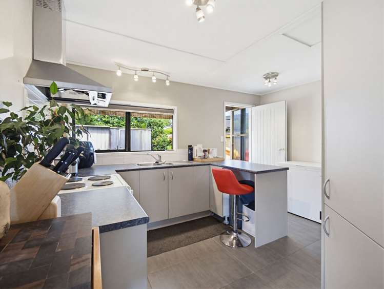 2/1 Glengarry Place Lake Taupo_12