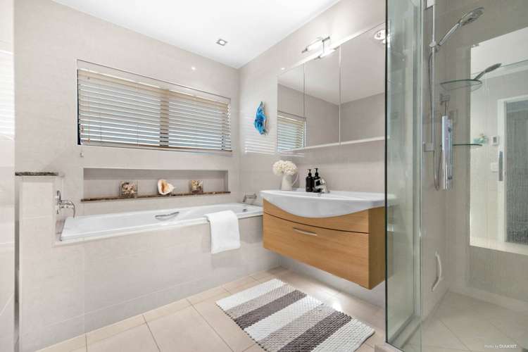 10 Carriage Close Northpark_9