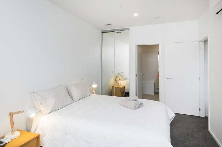 202/4 Reads Quay, Marinaview Gisborne_11