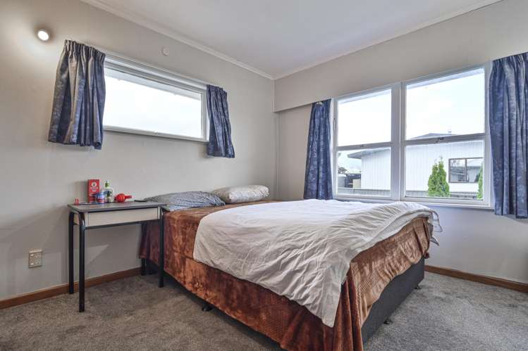 702E Park Road South Akina_6